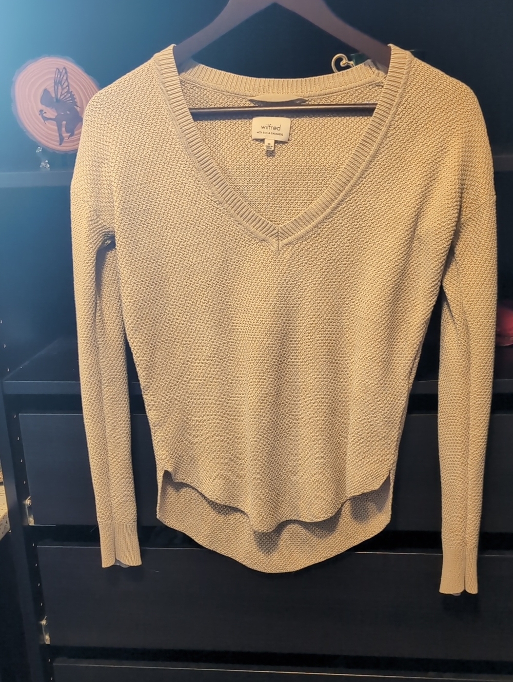 Wilfred V-Neck Textured Knit Sweater — Light Beige